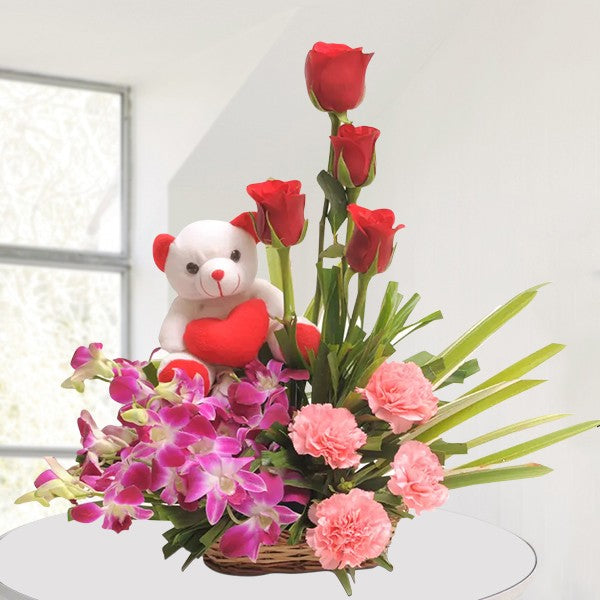 Attractive Basket For Daughter's Day Special