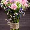 Cheer Up Someone With Our Fresh Flowers