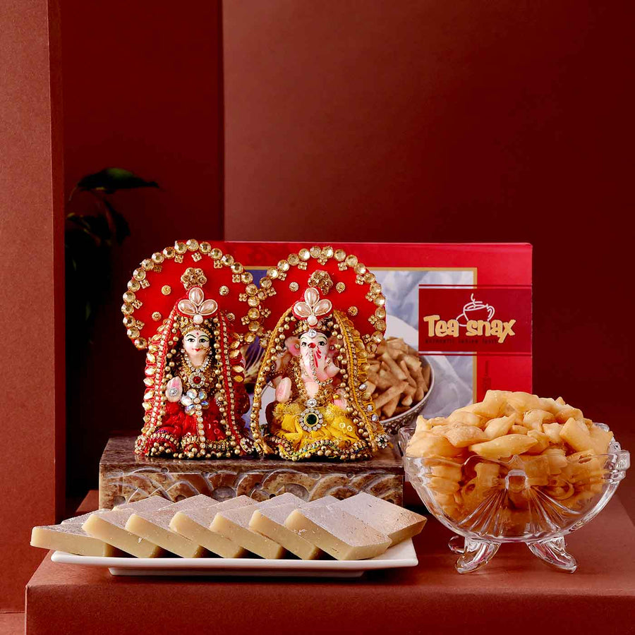 Fancy Delight Diwali Hamper - for Midnight Flower Delivery in India 