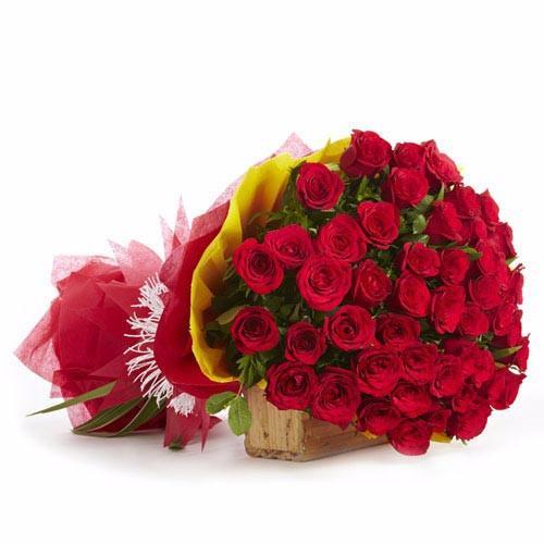 30 Red Roses Premium Bouquet - for Flower Delivery in India 