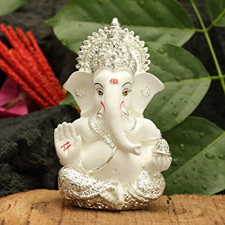 Beautiful White Ganesha Murti