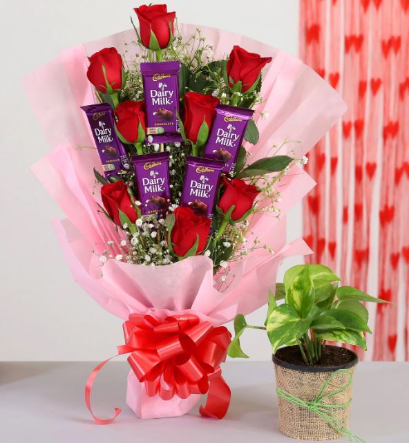 Amazing Surprise Gift - for Online Flower Delivery In India 