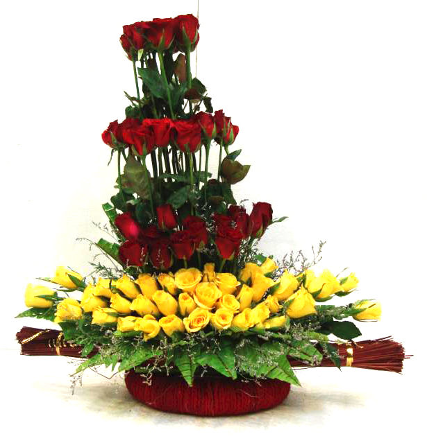 Eye Catching Flower Basket - for Online Flower Delivery In India 