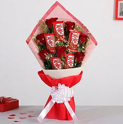 Friendly Sweet Surprise - for Flower Delivery in India 