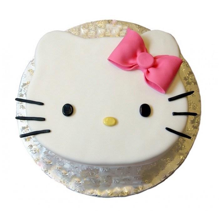 Hello Kitty Cute Fondant Cake