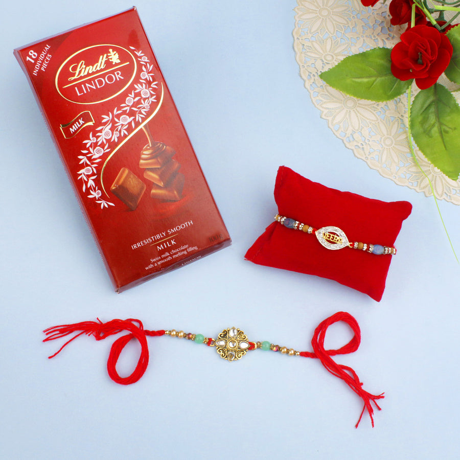 Red Charming Gift - for Midnight Flower Delivery in India 
