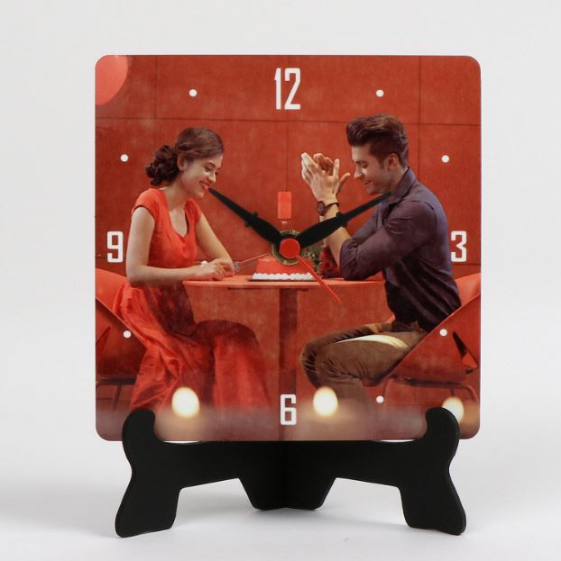 Love Twist Clock