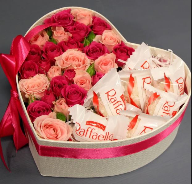 Premium Choco With Romance - for Online Flower Delivery In India 