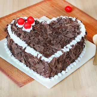 Heart Shape Blackforest Cake - for Flower Delivery in India 