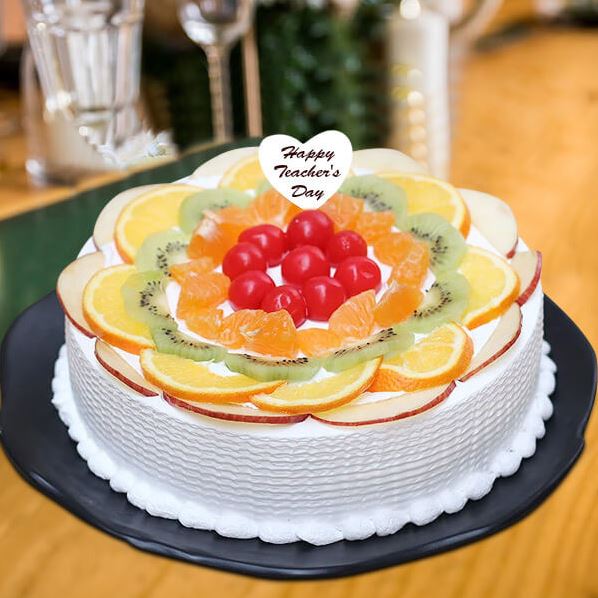 Fruit Special Cake For Best Teacher