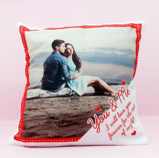 Sweet Connection Love Cushion