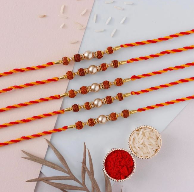 Pearl Champ Rakhi - for Midnight Flower Delivery in India 