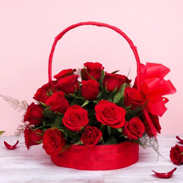 Red Carnival Basket - Red Roses Bouquet For Birthday - for Midnight Flower Delivery in India 