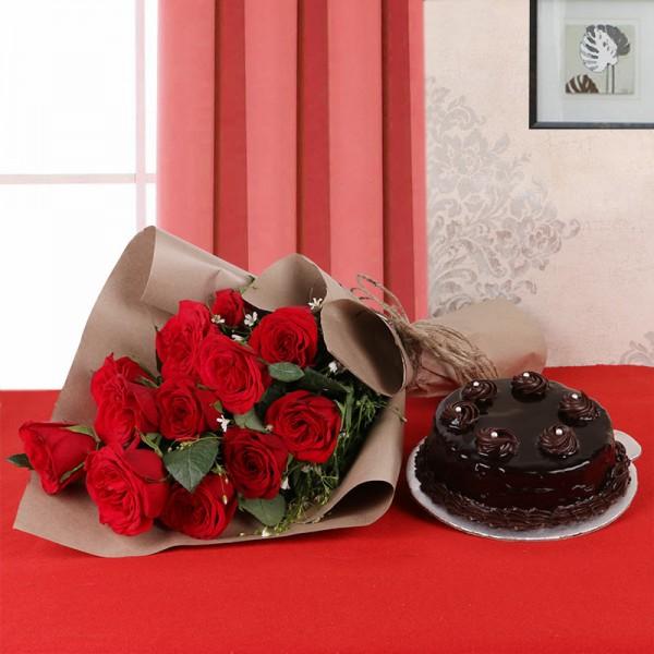 Rose And Cake - for Flower Delivery in India 