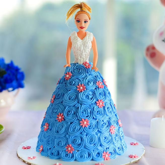 Floral Doll Cake premium